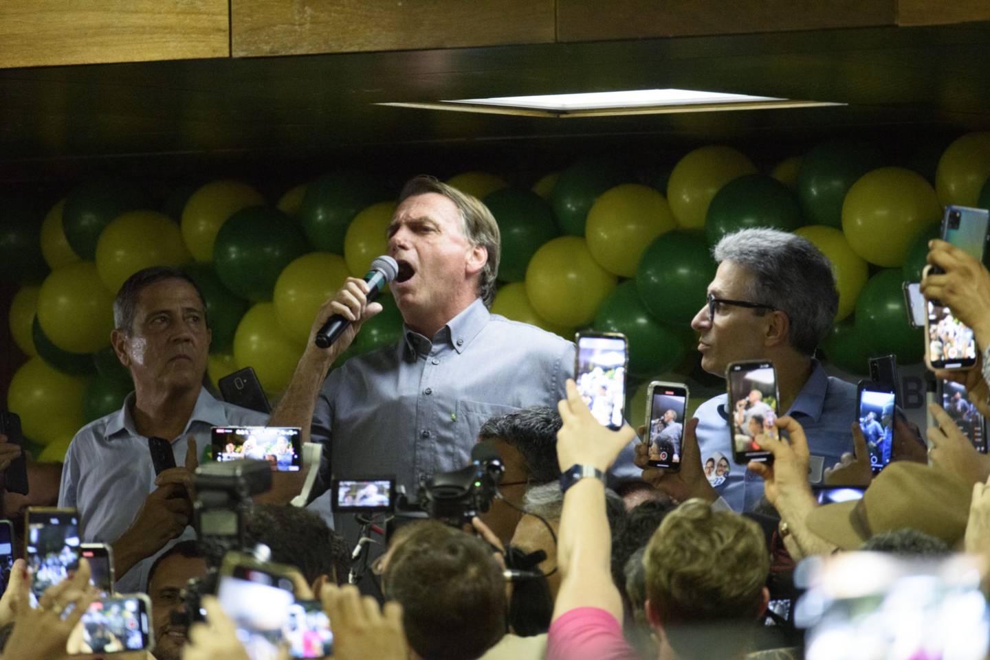 Jair Bolsonaro, presidente de Brasil, centro, durante un evento en Belo Horizonte, estado de Minas Gerais, Brasildfd