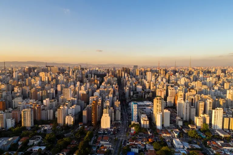 Panóramica de la ciudad brasileña de Sao Paulo, una de las más activas en el mercado de oficinas.dfd