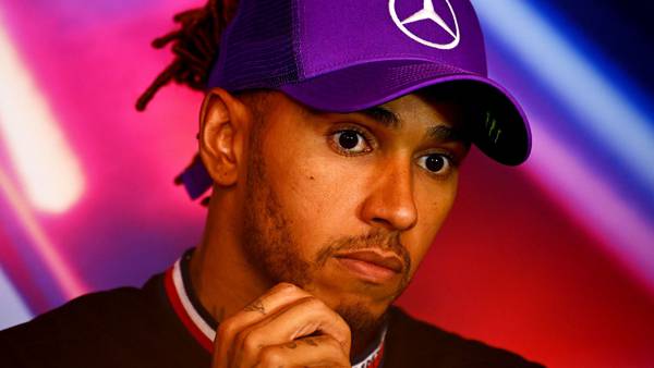 Lewis Hamilton condena fala racista de Piquet e pede mudançasdfd
