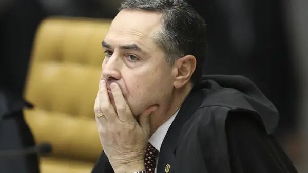 Senado de Brasil vota por limitar facultades de Tribunal Supremodfd