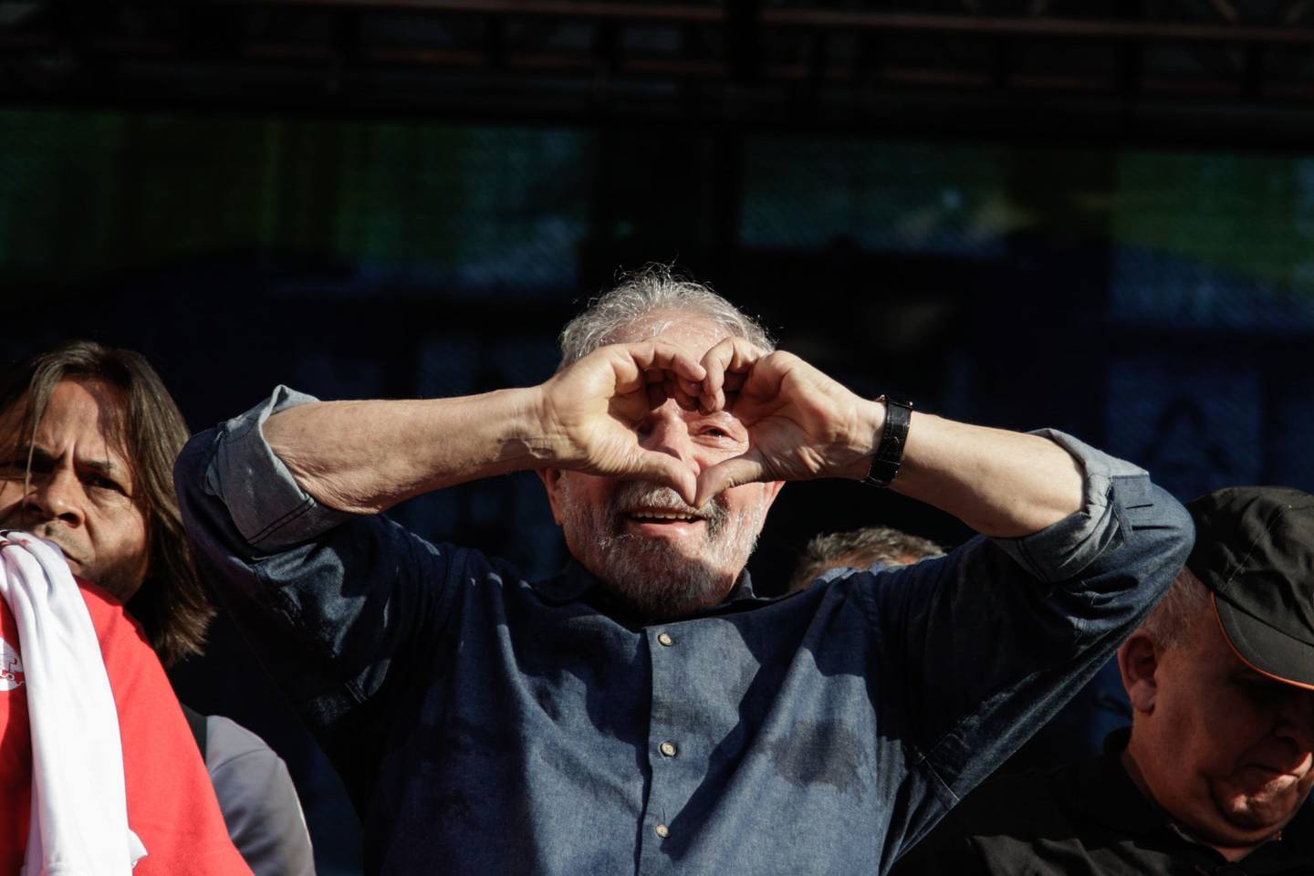 Luiz Inacio Lula da Silva, Brazil's former president, gestures after speaking during an event organized by workers' unions on International Workers' Day in Sao Paulo, Sunday, May 1, 2022.