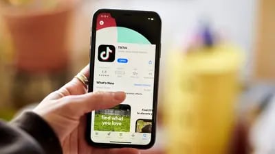 La aplicación TikTok para descargar en la App store de Apple en un smartphone en el barrio de Brooklyn de Nueva York, EE.UU., el jueves 9 de marzo de 2023.