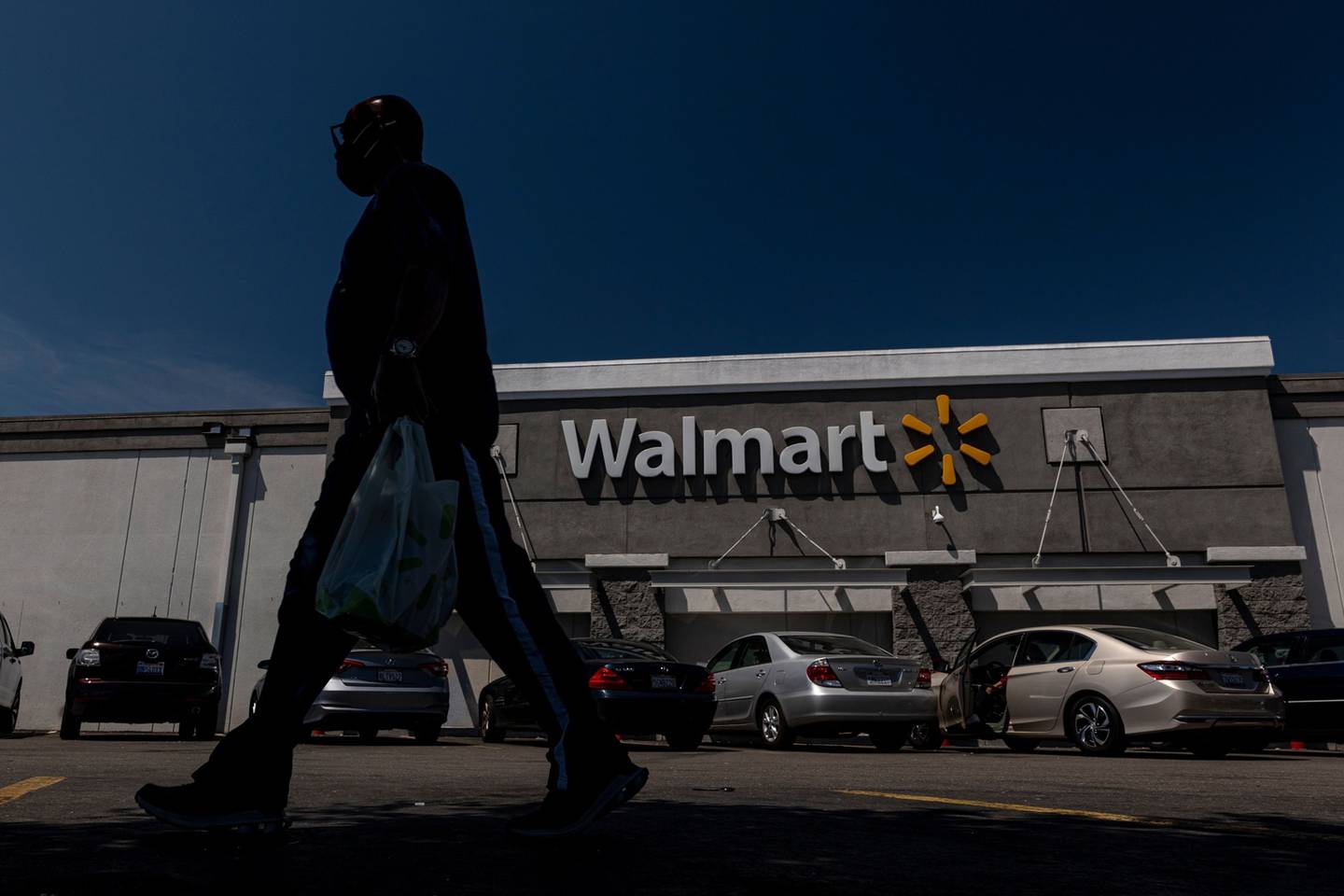 Una tienda Walmart en San Leandro, California, EE.UU.. Photographer: David Paul Morris/Bloomberg