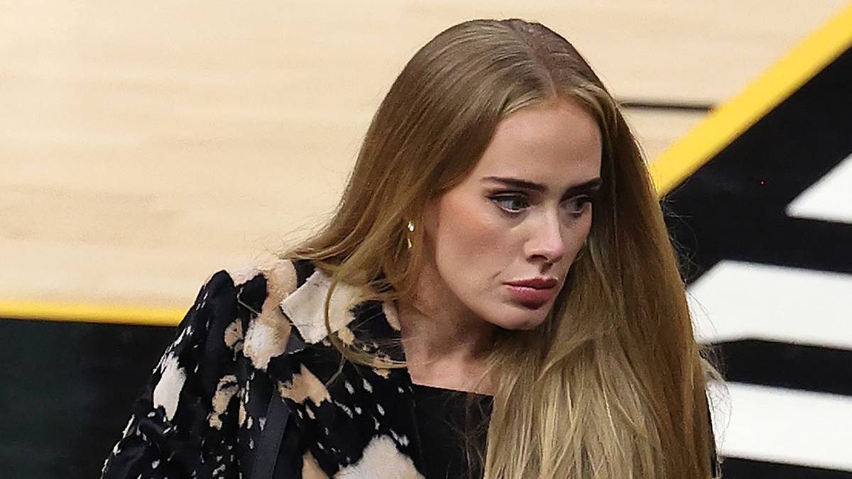 Adele, entre lágrimas, pospone residencia en Las Vegas por retrasos y Covid-19