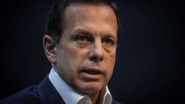 Exgobernador de  São Paulo Joao Doria abandona carrera presidencial de Brasildfd