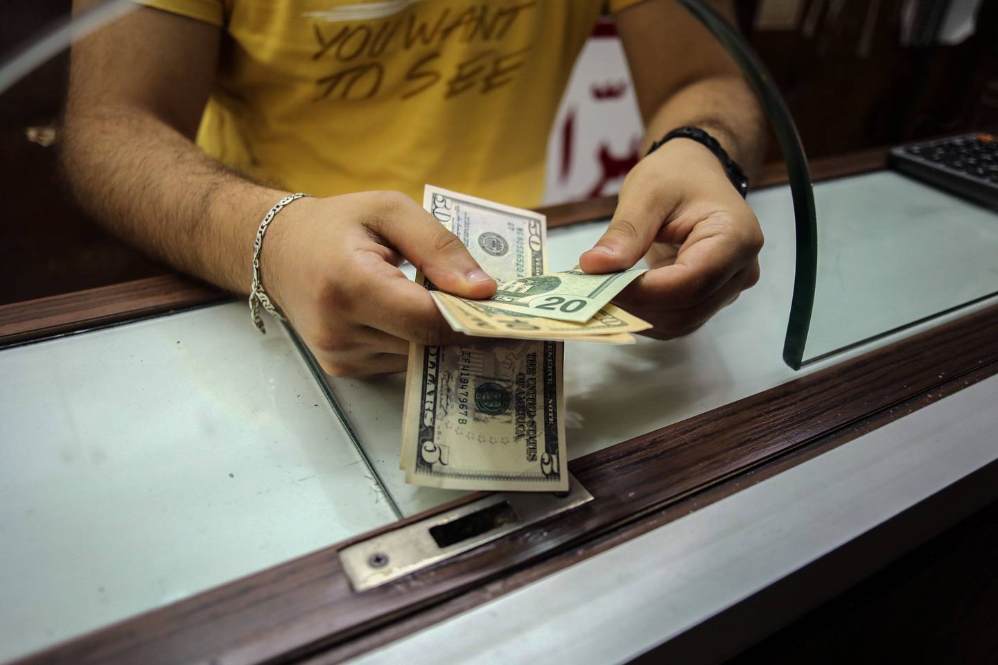 Dólar en Colombia: Aunque está debajo de $4.500, volvería sobre $5.600 en 2025