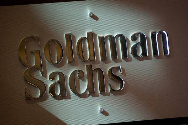 Estratega de Goldman prevé mayores pérdidas en Wall Street si EE.UU. cae en recesióndfd