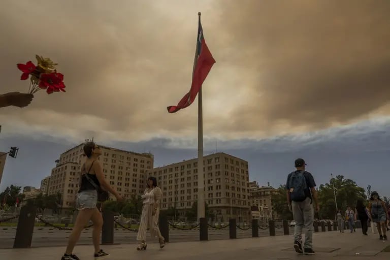 Chile también entra como pieza clave del calendario político de LatAm, pues atraviesa por un segundo proceso constituyente, cuyo plebiscito sería votado en diciembre.dfd
