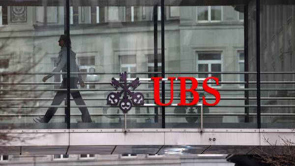 UBS también está comprando la carga de emisiones de carbono de Credit Suissedfd