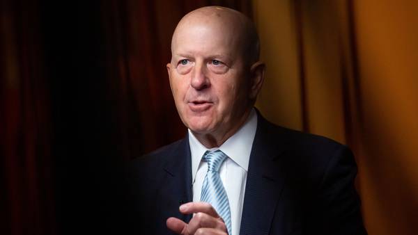 Goldman recorta la paga de su CEO un 30%; pasa a ser US$25 millones para 2022dfd