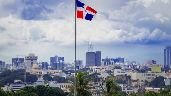 Controvertido muro separará próspera República Dominicana y empobrecido Haitídfd