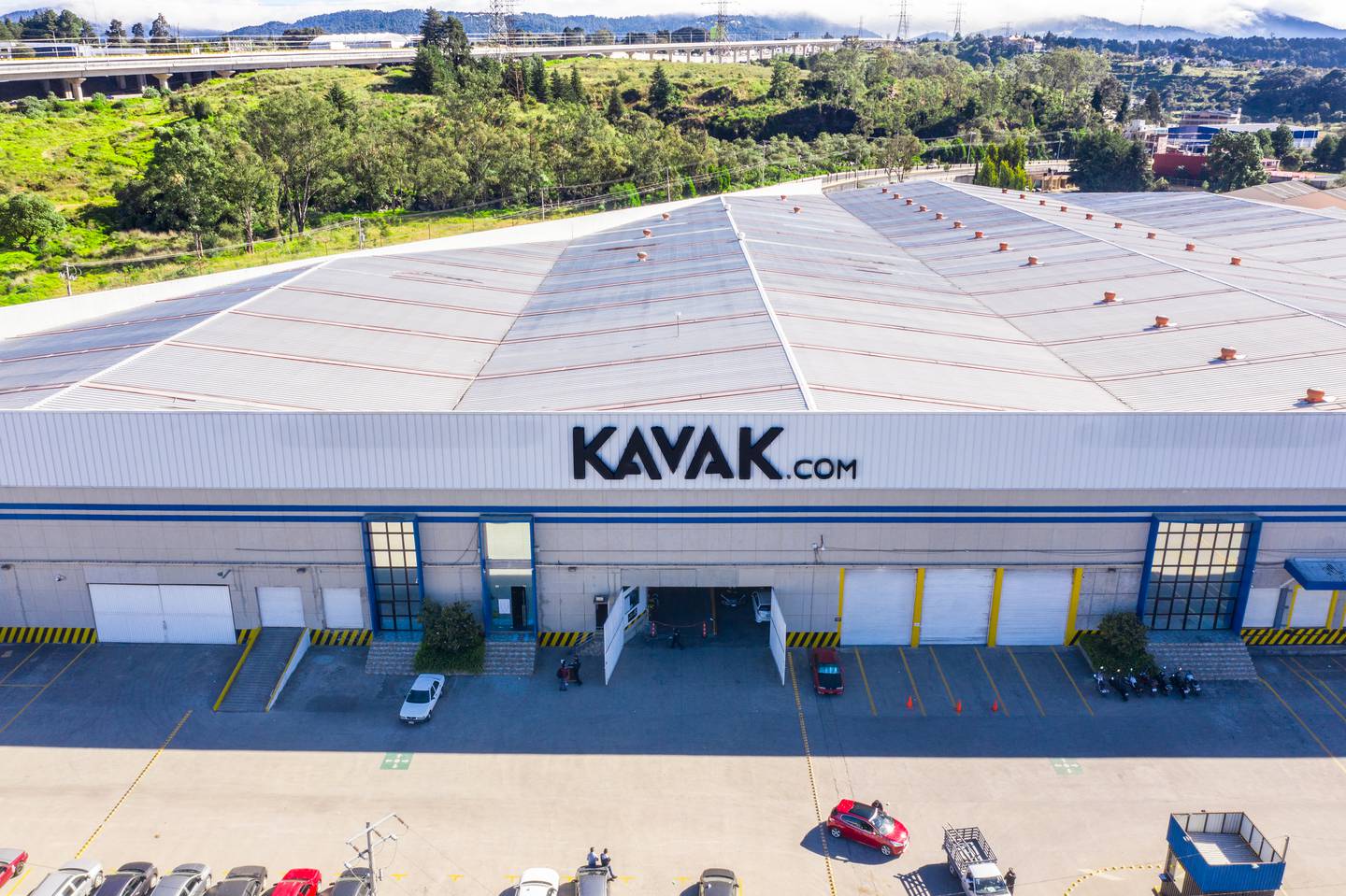 Kavak's facilities in Lerma, Mexico state.