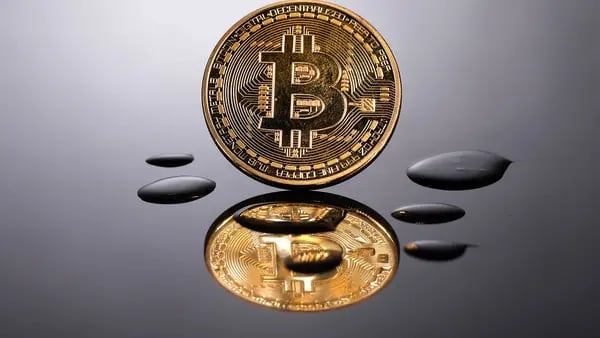Bitcoin supera los US$69.000 ante una fuerte demanda de los ETFdfd