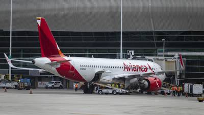 Avianca y Viva pidieron autorización a la Aerocivil en Colombia para integrarsedfd