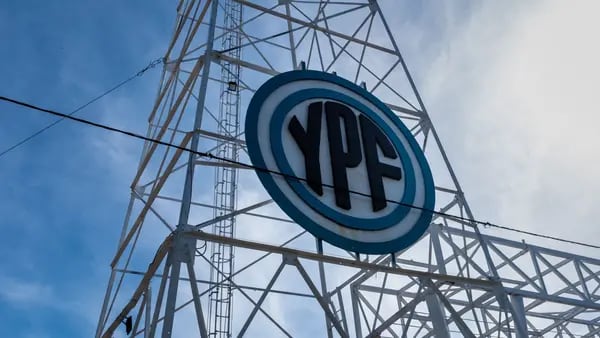 YPF proyecta duplicar producción de crudo para el 2026 y anticipa superávit energéticodfd