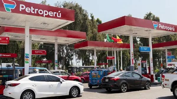 Perú apunta a que estatal PetroPerú lidere distribución de hidrocarburos en el paísdfd