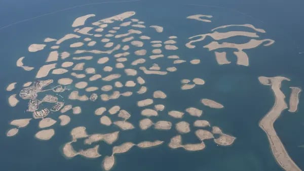 Filhos de bilionário de Dubai querem criar arquipélago em forma de mapa-múndidfd