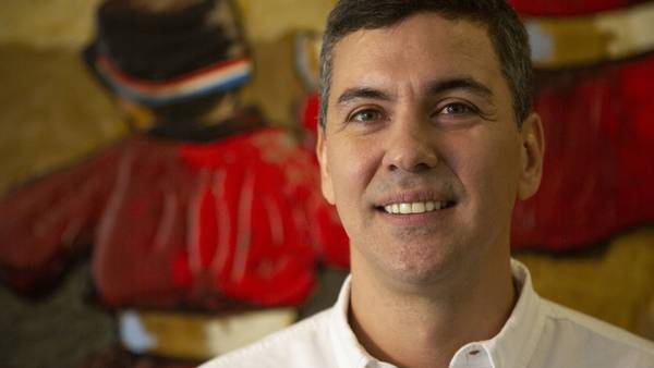 Ruling Party Candidate Santiago Peña Scores Major Win in Paraguay Electiondfd