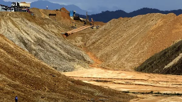 Como a mineração ilegal de ouro está afetando a Amazôniadfd