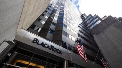 BlackRock abandona la cartera 60/40 en un escenario de alta inflacióndfd