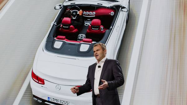 CEO da Aston Martin deixará o cargo e será substituído pelo ex-chefe da Ferraridfd