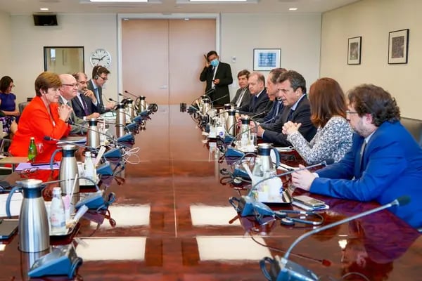 El FMI aprobó el desembolso de US$7.500 millones para la Argentina