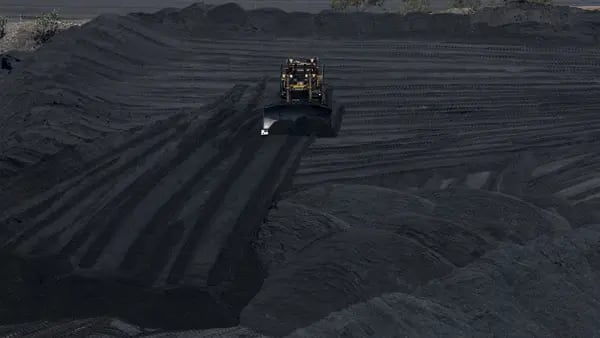 Glencore se va, pero Colombia prevé larga vida para el carbóndfd