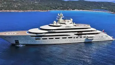 El oligarca ruso Alisher Umanov es propietario de esta embarcación