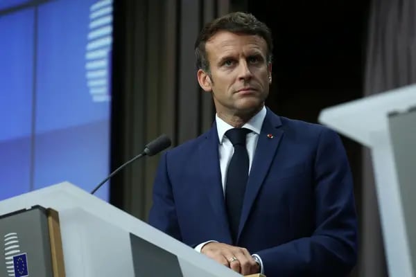 El partido de Macron, que perdió su mayoría absoluta en la Asamblea Nacional de Francia hace una semana, está proponiendo un proyecto de ley tan pronto como hoy