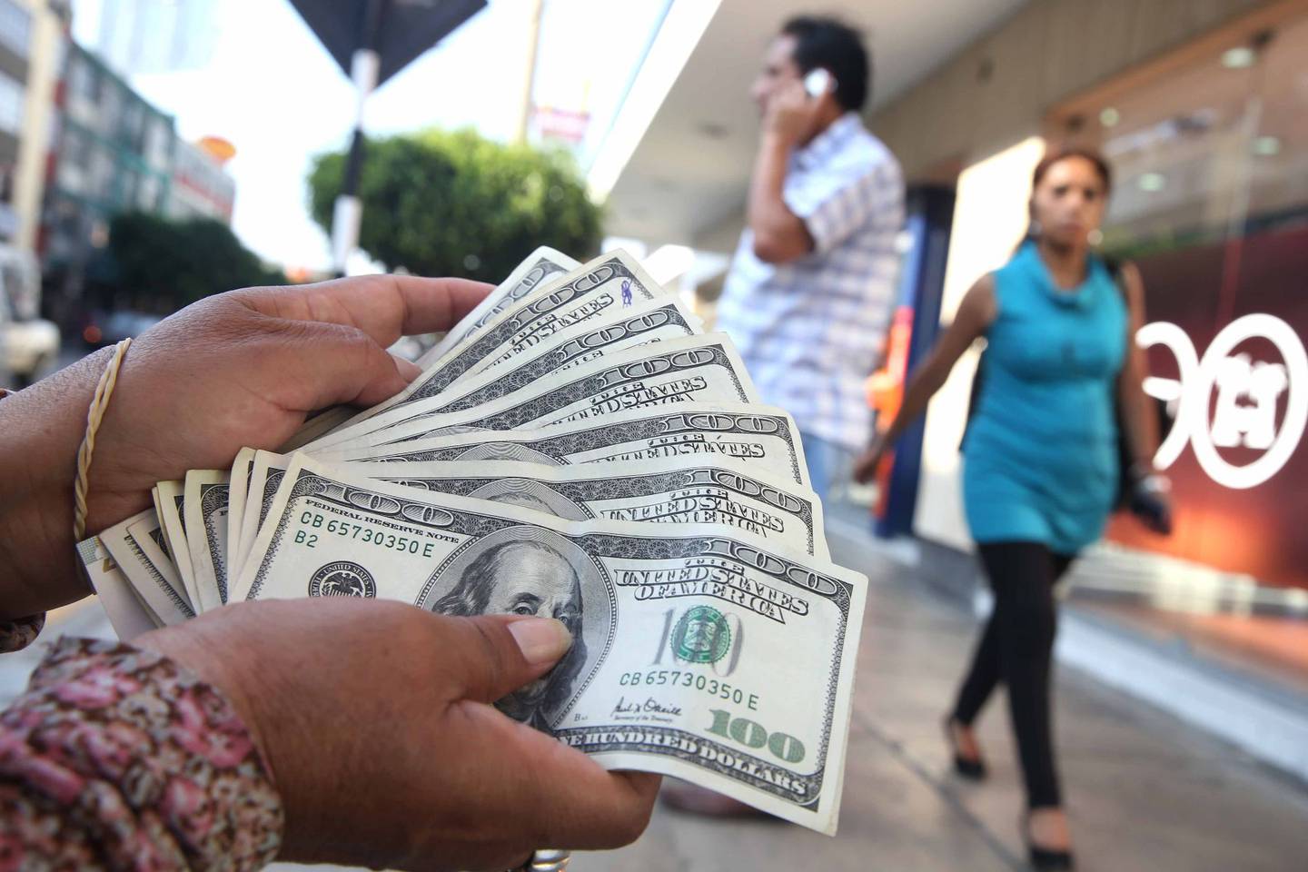 Tipo de cambio del dólar en Perú cierra estable este jueves 12 de agosto.dfd