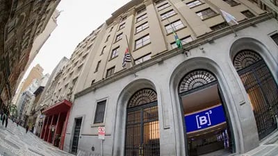 Ação da B3 brilha em janeiro com o retorno das apostas dos investidores estrangeiros no mercado brasileiro de ações