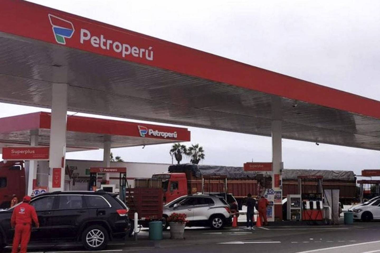 Petroperú recibió en 2018 fondos del desembolso de un crédito de largo plazo por un monto de US$1.300 millones con garantía de Cesce (Contrato de Crédito), en cuyo financiamiento participaron un total de trece bancos internacionales.