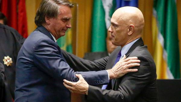 Battle Between President Bolsonaro and a Top Justice Tests Brazil’s Democracydfd