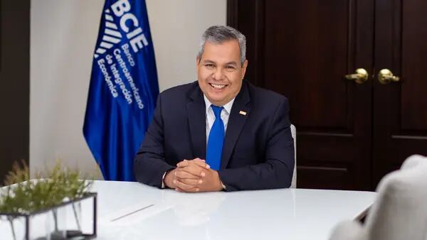 BCIE: “Centroamérica urge de mayor conectividad, pero debe pensar como bloque”dfd