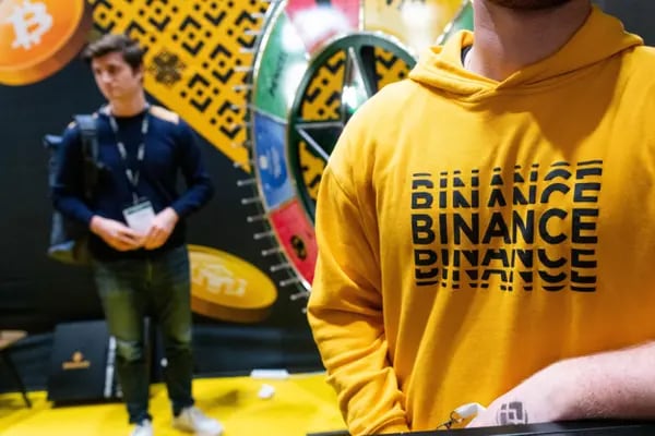 A Binance é considerada a maior exchange de criptoativos do mundo e entrou na mira de reguladores nos EUA (Foto: Benjamin Girette/Bloomberg)