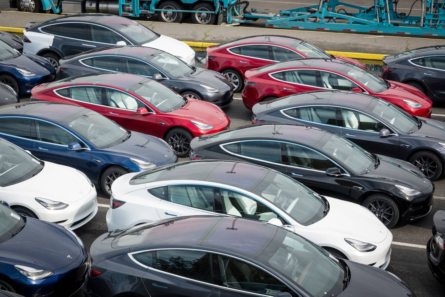 Lockdown em Xangai para tentar conter o avanço de casos de covid afetou entregas de carros da Tesla no segundo trimestre