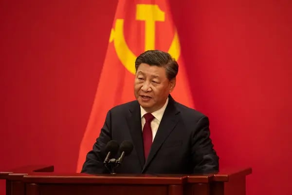 Xi dice que los CEO de EE.UU. deben invertir en China y que la economía no ha tocado techo