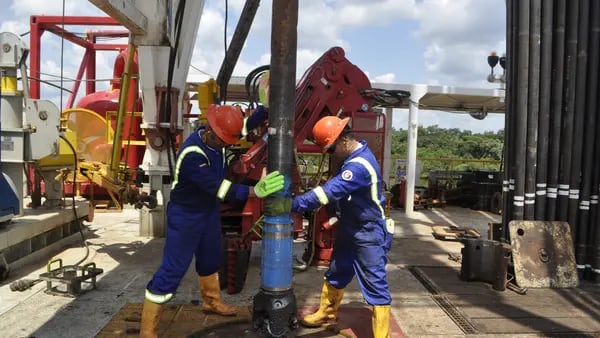 Oil and Gas Companies Cancel at Least 60 Contracts In Colombiadfd