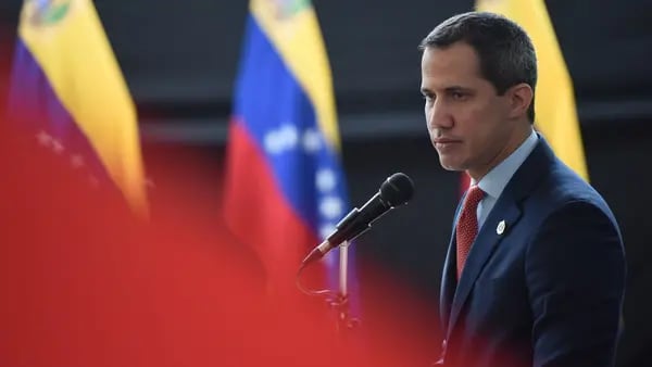 AN liderada por Guaidó aprueba en primera discusión el fin del gobierno interinodfd