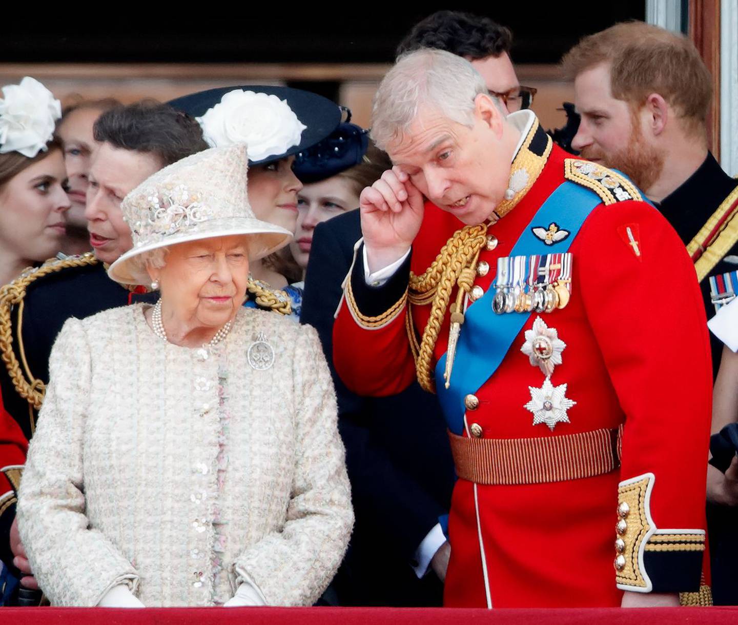 Escândalo envolvendo príncipe Andrew causa constragimentos para a monarquia britânica