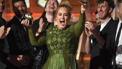Falha na Amazon afeta venda de ingressos da turnê de Adele e frustra fãsdfd