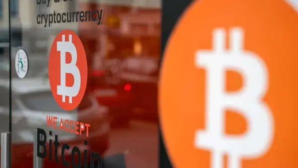 Los fondos heredados de Bitcoin pierden efectivo después de exitoso lanzamiento de los ETFdfd