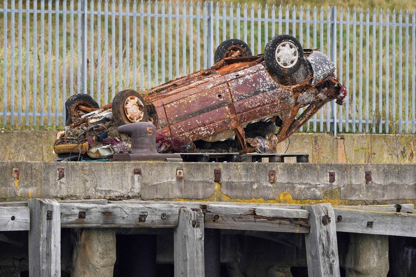 Analysts estimate that scrap metal supplies will increase as the automotive sector recovers.