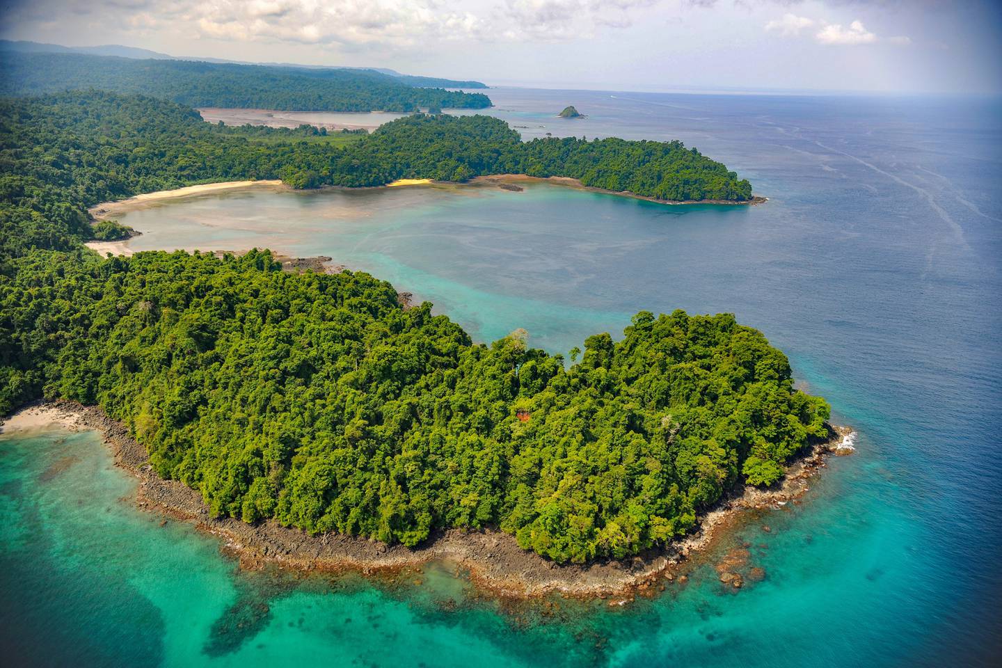 Isla de Coiba en el Pacífico panameño, declarada patrimonio de la humanidad por la Unesco