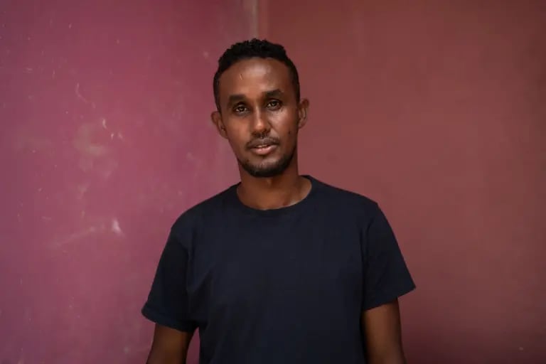 Retrato de Osman Ali, 29 años, de Somalia. En Tapachula, México, el martes 12 de abril de 2022. dfd
