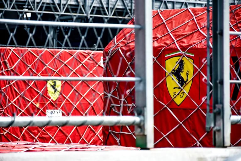 Los boxes de la escudería Ferrari y el resto de los equipos arribaron al Autódromo Hermanos Rodríguez una semana antes del Gran Premio de México.dfd