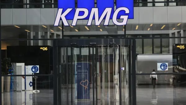 Viva Aerobus presentará de manera extemporánea sus estados financieros auditados por KPMGdfd
