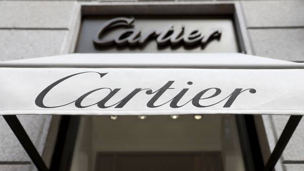 Burberry y Cartier necesitan que los compradores de China comiencen a gastardfd