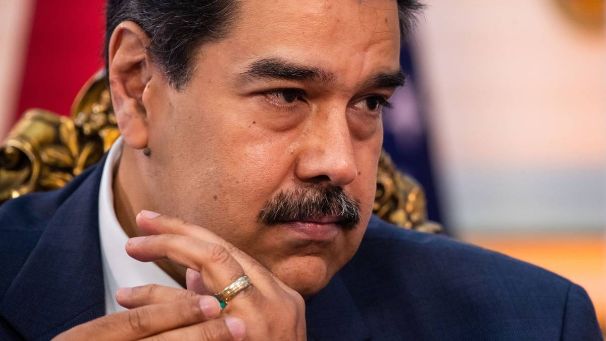 Maduro e opositores buscam encerrar impasse na Venezuela