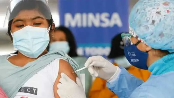 Mayores de 30 años en Perú ya pueden recibir cuarta dosis de vacuna contra Covid-19dfd
